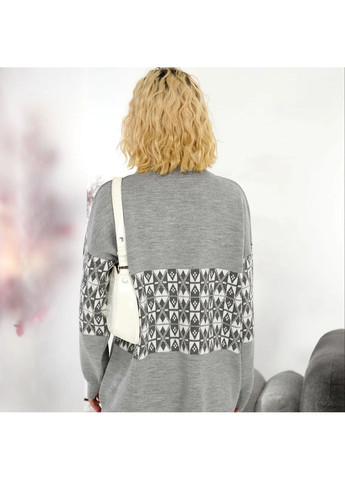 Серый женский теплый вязаный шерстяной свитер с узорами на груди и рукавах серый You Best