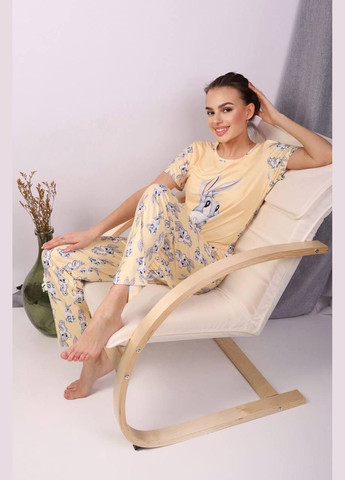 Желтая всесезон пижама женская желтого цвета футболка + брюки No Brand Жіночі піжами