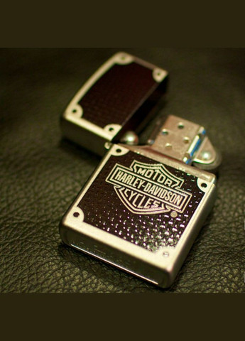 Зажигалка 205 Harley Davidson Carbon Fiber 24025 Zippo (316613588)