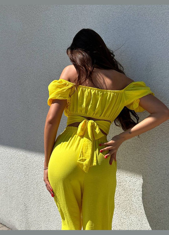 Жовтий костюм двійка (топ+штани) з креп-жатки з відкритим декольте, літній легкий костюм 2-ка з відкритими плечима No Brand 200-2 (299762980)