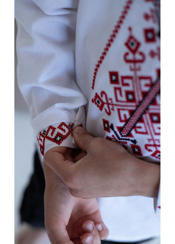 Біла вишиванка для хлопчика vishivano4ka 7176-4 візерунок геометричний бавовна (361310625)