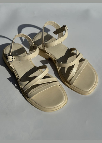 Бежевые босоножки Ilona