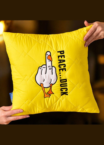 Декоративная подушка PEACE... DUCK,, микрофибра, стеганый чехол, желтая с юмористическим принтом гуся (8-35750*001) IDEIA (306716485)
