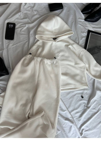 Жіночий спортивний костюм KaraMix (366088773)