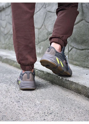 Цветные летние кроссовки adidas yeezy boost 700 v1 mauve адидас изи буст No Brand