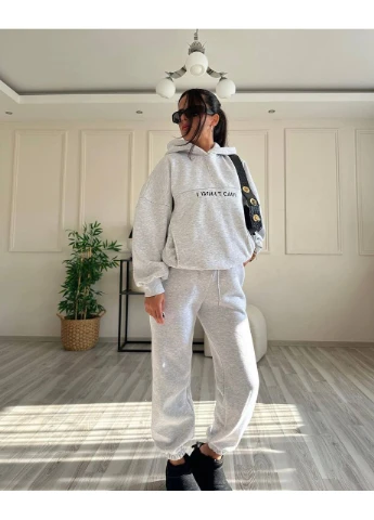 Жіночий теплий костюм з написом на спині Fashion (364486096)