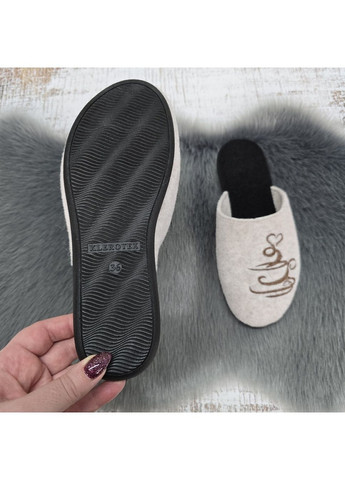 Бежевые тапочки домашние No Brand