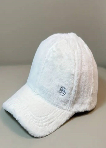 Кепка белая тёплая на зиму бейсболка меховая кепка мех графитового цвета кепка белая зимняя из экомеха No Brand (302238255)