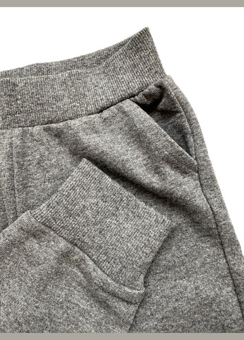 Салатовий демісезонний костюм светр салатовий + джогери сірі 104 брючний OVS