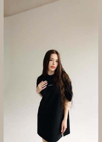 Оверсайз футболка з вишивкою чимчикує дах чорна nadiupishou (337990782)