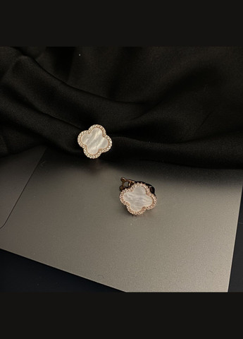 Серьги Клевер с камешками золотого цвета английский замок 33355 Fashion (334102958)