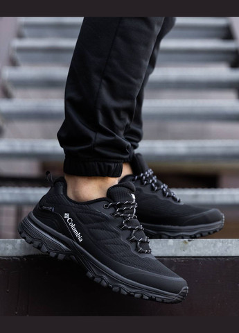 Черные зимние кроссовки Vakko -