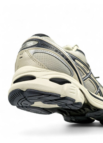 Бежевые всесезонные кроссовки Vakko