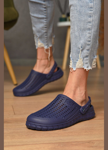 Крокси жіночі темно-синього кольору Let's Shop (342416385)