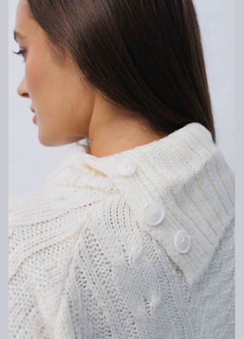 Молочный демисезонный женский свитер Arjen