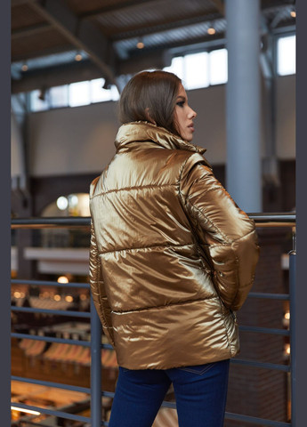 Золотая демисезонная куртка MN