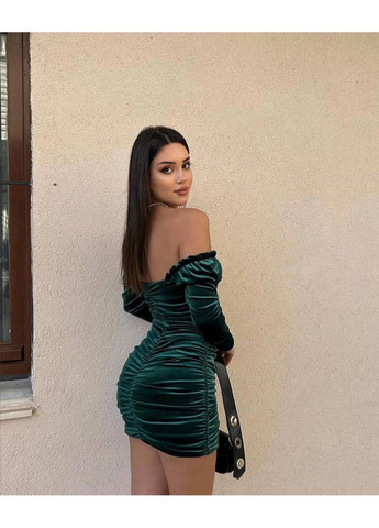 Изумрудное повседневный, вечернее, кэжуал женское платье с открытыми плечами FINO Mode однотонное