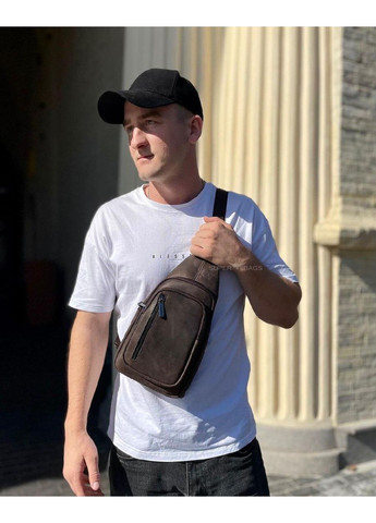 Чоловічий слінг зі шкіри крейзі хорс в коричневому кольорі 6349 No Brand (372793005)