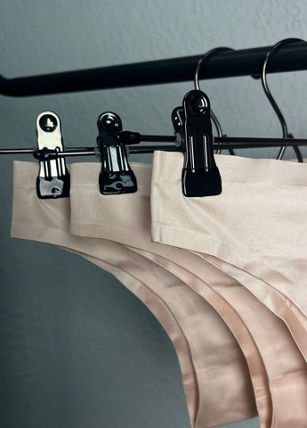 Набор бесшовных трусиков 3 шт бразилианы однотонные FitFiesta (370757577)