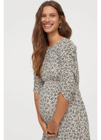 Молочное платье лето,молочный с принтом, mama H&M