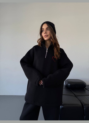 Черный демисезонный свитшот с вышивкой из теплой тринитки No Brand