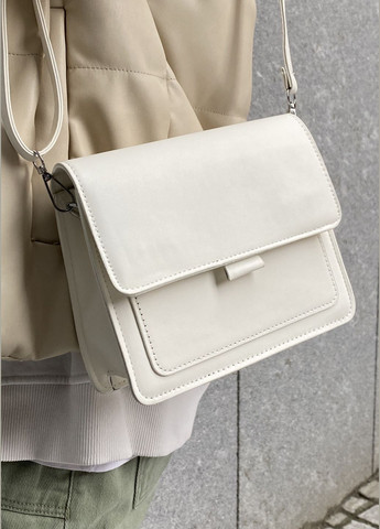 Женская классическая сумка через плечо кросс-боди на широком ремешке 10165 белая No Brand (285794906)