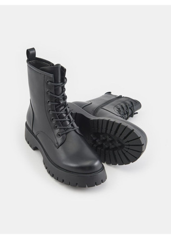 Осенние сапоги Sinsay