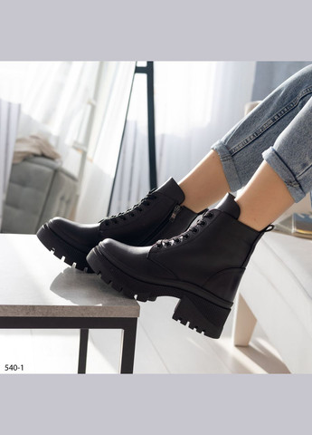 Комбинированные демисезонные женские кожаные ботинки No Brand