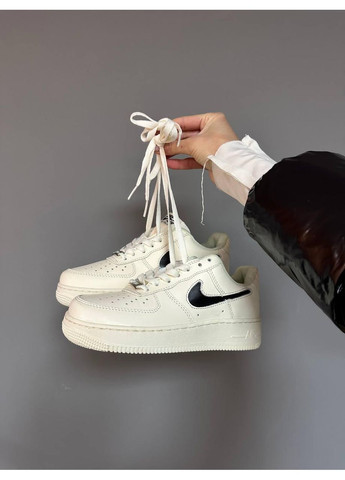 Черные демисезонные кроссовки мужские nike air force 1 cream black swoosh найк аир форс 1 премиум No Brand
