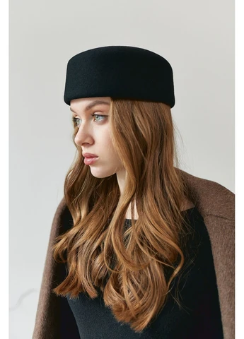 Женская шляпа таблетка из шерсти MINIMAL No Brand (380981023)