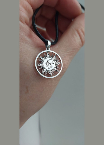 Кулон, медальон оберег Луна обнимает солнце серебро 925 пробы. No Brand (327435314)