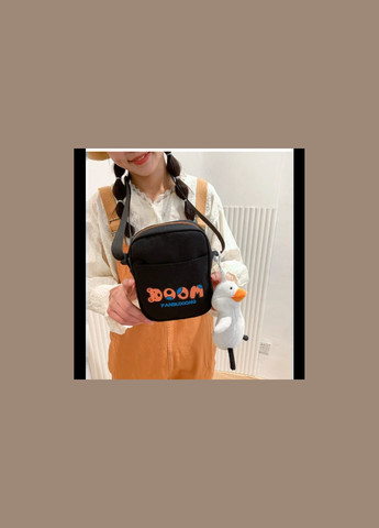 Сумка детская маленькая кросс-боди мини шопер черная с брелоком Мишка No Brand (328600368)