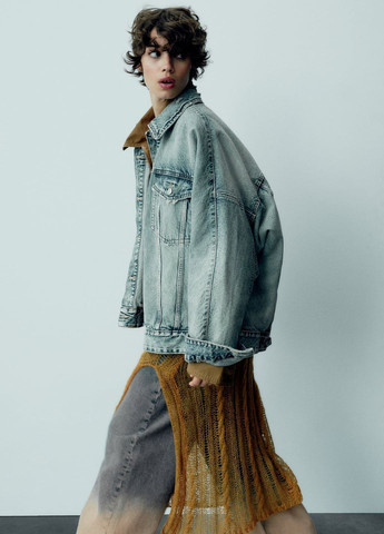 Блакитна демісезонна джинсова куртка trf оверсайз Zara