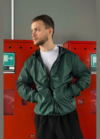 Зелена демісезонна вітровка Reload