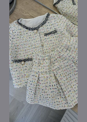 Білий демісезонний костюм для дівчинки жакет + спідничка спідничний BabyStyle