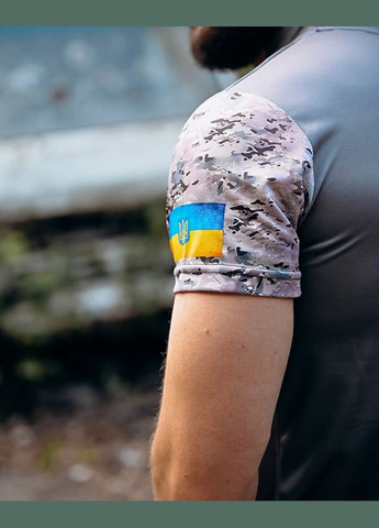 Патріотичний чоловічий літній костюм з принтом футболка+шорти піксель No Brand