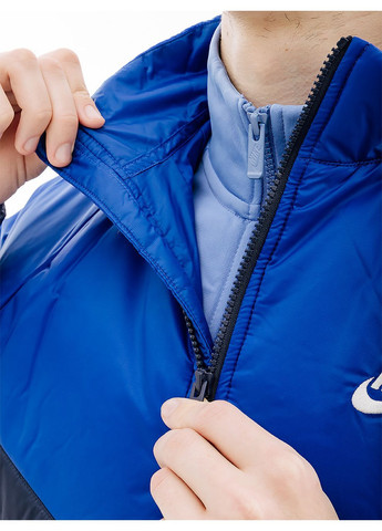 Синяя демисезонная мужская куртка midweight puffer синий Nike