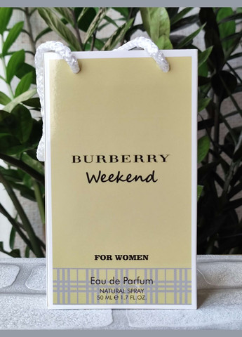Парфуми жіночі Weekend в подарунковій упаковці (Вікенд), 50 мл No Brand (336190103)