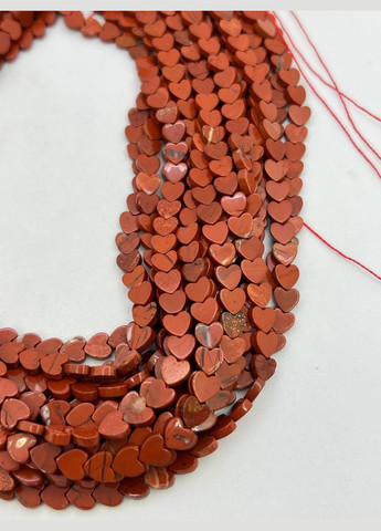 Червона яшма на нитці без замка 6х6 мм 40 см No Brand (321963924)