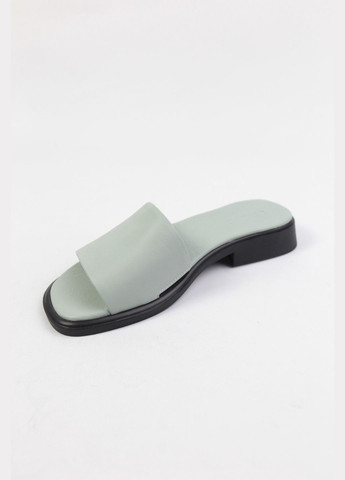 Мятные шлепанци Benito