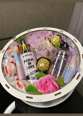 Подарунковий бокс для жінки “Peony Love” 25×9 см — доглядова косметика, солодощі, квіти No Brand (340489892)