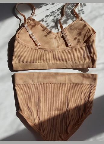 Бежевий демісезонний комплект білизни жіночий в рубчик топ бюстгальтер труси honey fashion accessories s/м бежево-фіолетовий (2-72) No Brand