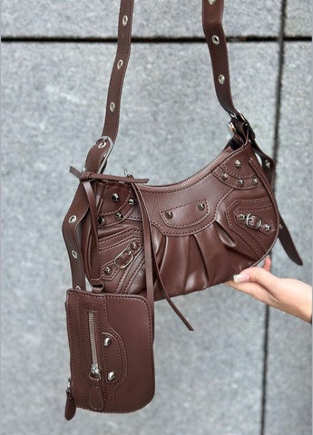 Жіноча сумка 10270 багет крос-боді коричнева No Brand (306709464)