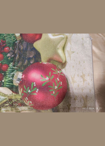 Наволочка на подушку новогодняя China (345751762)