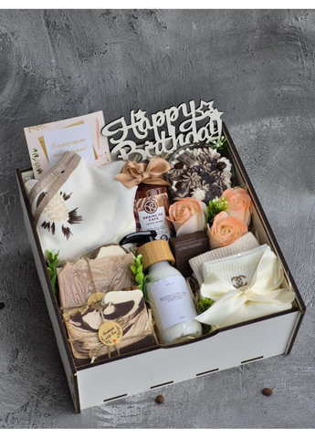 Женский подарочный набор с косметикой и косынкой для любимой девушки, жены, мамы, для подруги. No Brand (360549844)