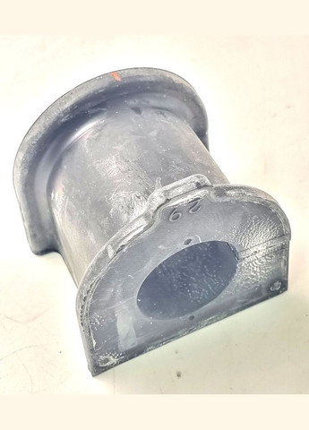 Оригінальна втулка стабілізатора переднього OEM 48815-60380 Тойота Ленд Крузер Прадо, Lexus GX 2002-2023 Toyota FJ Cruiser (345735411)