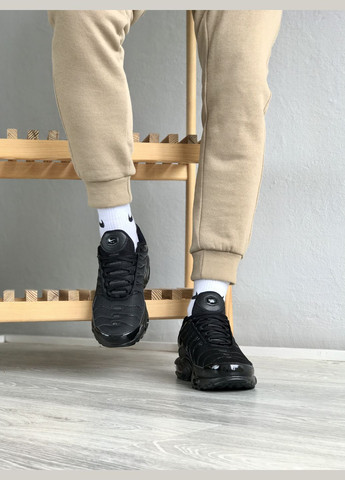 Черные демисезонные кроссовки мужские и женские Nike air max Tn plus black | Найк аір макс Тн плюс