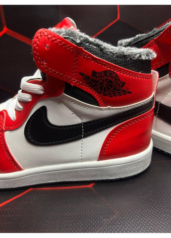Черные зимние кроссовки мужские nike jordan 1 retro red white black fur найк аир джордан No Brand