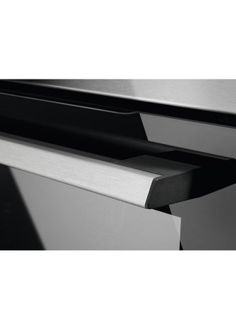 Духовка электрическая EOE8P31X Electrolux (360395686)