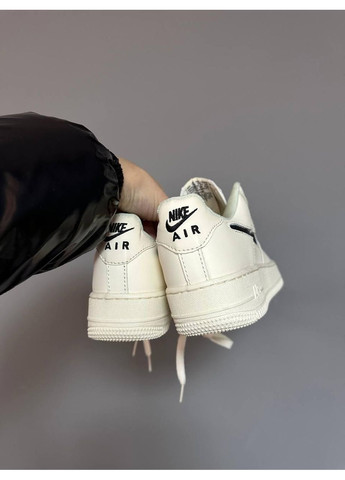 КРОССОВКИ ЖЕНСКИЕ NIKE AIR FORCE 1 CREAM BLACK SWOOSH НАЙК АИР ФОРС 1 ПРЕМИУМ No Brand чёрные демисезоны (368888112)